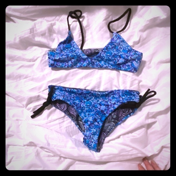 LALI & LAYLA Other - Lali & Layla Reversible Bikini